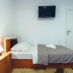 Music Time إيموتسكي